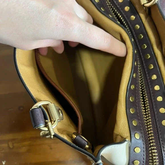 Coach Rogue 25 with Rivets - Picture 10 of 12